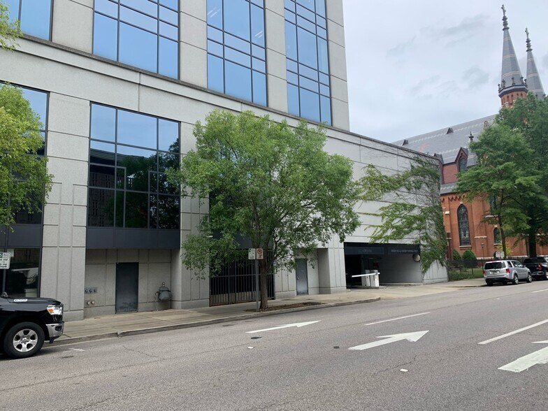 2100 3rd Ave N, Birmingham, AL à louer - Photo de l’immeuble – Image 3 sur 5