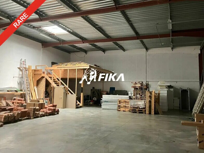 Local d'activités dans Toulouse à vendre - Photo de l’immeuble – Image 1 sur 12