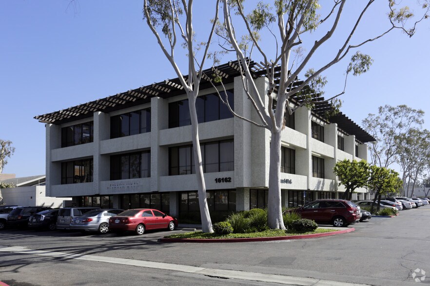 16162 Beach Blvd, Huntington Beach, CA à louer - Photo principale – Image 1 sur 4