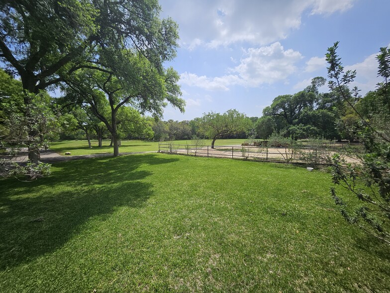 13405-13411 George Rd, San Antonio, TX à louer - Photo de l’immeuble – Image 2 sur 16