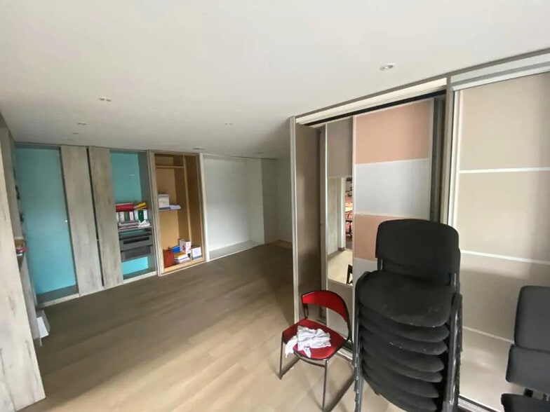 Bureau dans Eysines à louer - Photo de l’immeuble – Image 3 sur 9