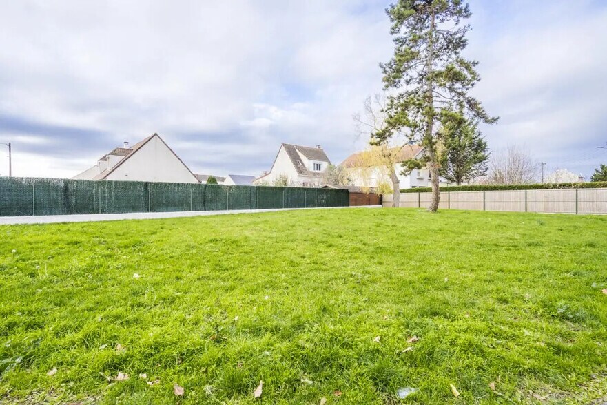 87 Avenue Du Maréchal Galliéni, Conflans-Sainte-Honorine à vendre - Photo de l’immeuble – Image 3 sur 10