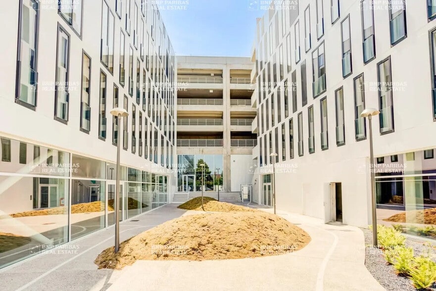61 Avenue Le Notre, Villeneuve-d'Ascq à louer - Photo de l’immeuble – Image 3 sur 18