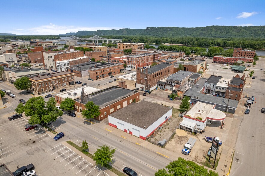 114 E 4th St, Winona, MN à vendre - Photo de l’immeuble – Image 3 sur 16