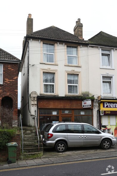 133 Cheriton High St, Folkestone à louer - Photo principale – Image 1 sur 2