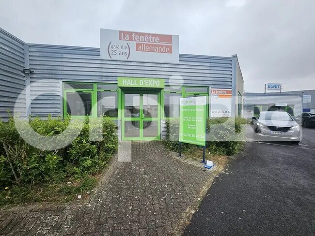 Plus de détails pour Industriel/Logistique à louer