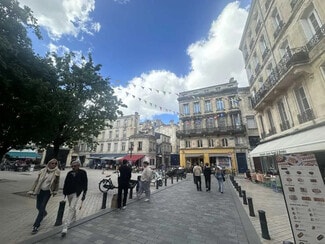 Plus de détails pour Local commercial à louer