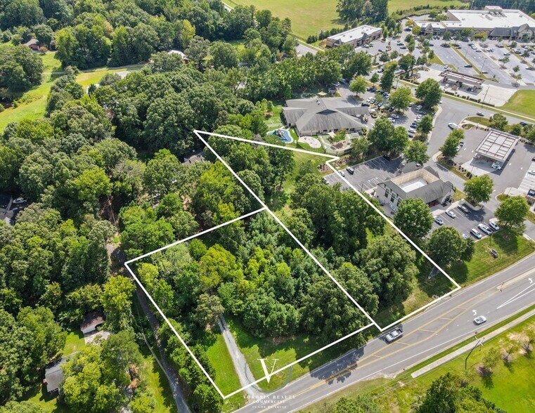 Chestnut Ln, Indian Trail, NC à vendre - Photo de l’immeuble – Image 3 sur 4