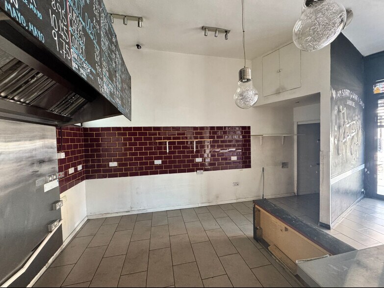 2 Tooting Bec Rd, Londres à louer - Photo de l’immeuble – Image 3 sur 5