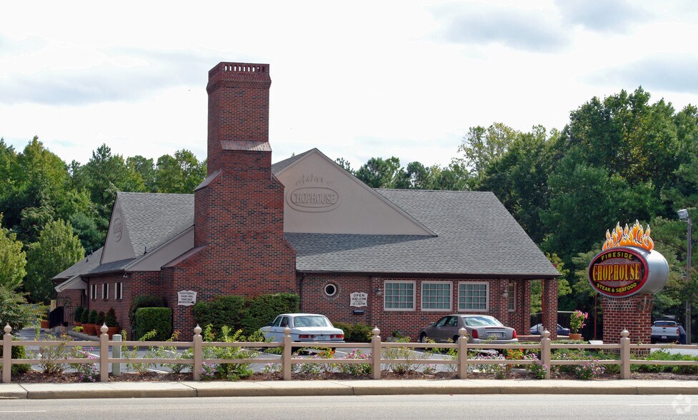 1995 Richmond Rd, Williamsburg, VA à vendre - Photo principale – Image 1 sur 12