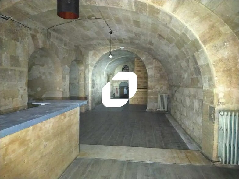 Local commercial dans Bordeaux à vendre - Photo de l’immeuble – Image 1 sur 9