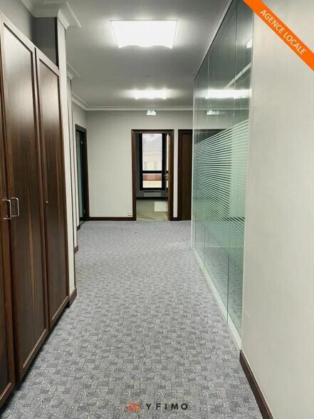 Bureau dans Mantes-la-Jolie à vendre - Photo intérieure – Image 3 sur 12