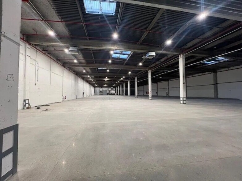 Bureau dans Les Ulis à louer - Photo intérieure – Image 2 sur 9