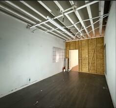 302 N El Camino Real, San Clemente, CA à louer Photo intérieure– Image 2 sur 4