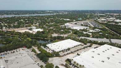 8605 Largo Lakes Dr, Largo, FL - VUE AÉRIENNE  vue de carte - Image1