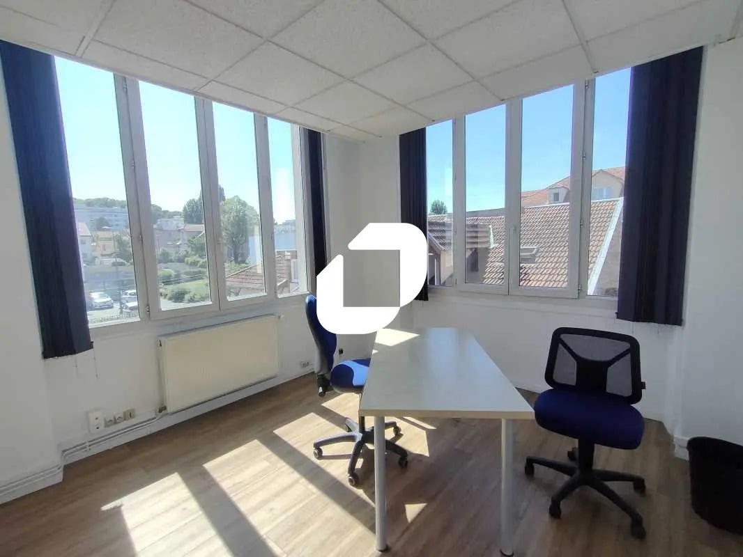 49 Rue Lamartine, Versailles à louer Photo de l’immeuble– Image 1 sur 6