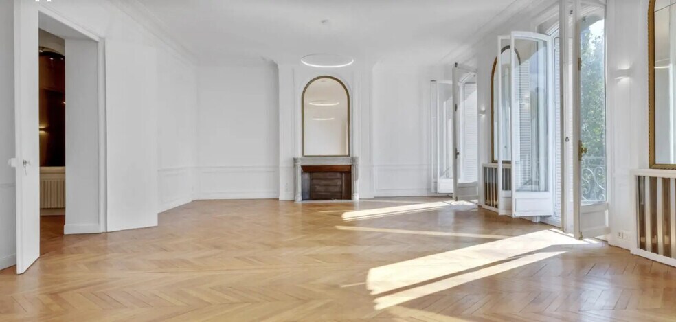 Bureau dans Paris à louer - Photo de l’immeuble – Image 2 sur 10