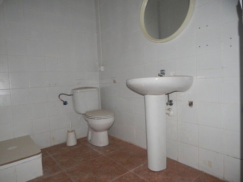 Local commercial dans Ontinyent, Valencia à louer - Photo de l’immeuble – Image 2 sur 3