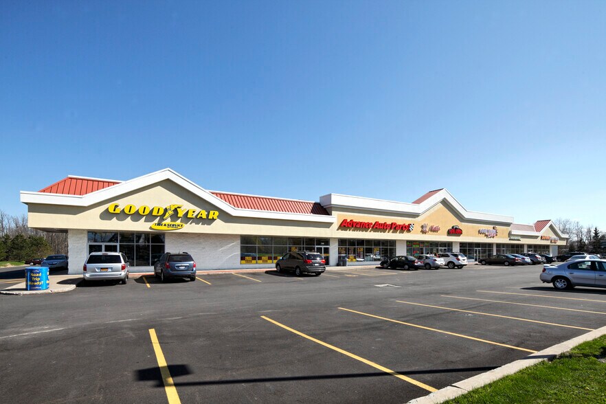 2186 Empire Blvd, Webster, NY à louer - Photo de l’immeuble – Image 3 sur 3