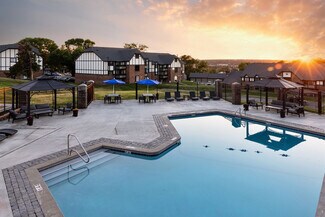 Plus de détails pour 10505 Evans Plz, Omaha, NE - Logement à vendre