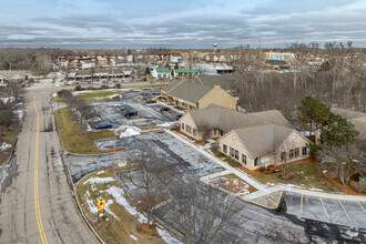 2410 Woodlake Dr, Okemos, MI - VUE AÉRIENNE  vue de carte - Image1