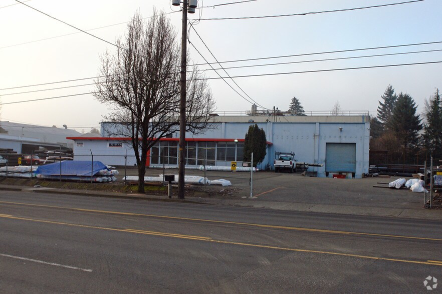 5440 NE Columbia Blvd, Portland, OR à vendre - Photo de l’immeuble – Image 2 sur 8