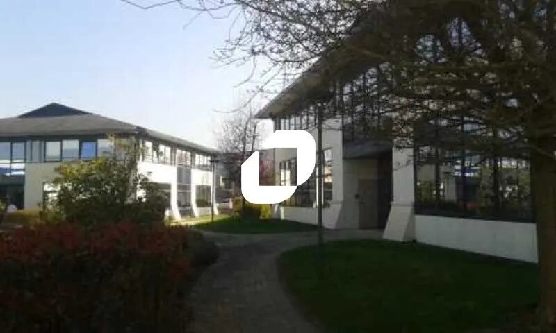 10 Route Nationale, Trappes à louer - Photo de l’immeuble – Image 2 sur 4