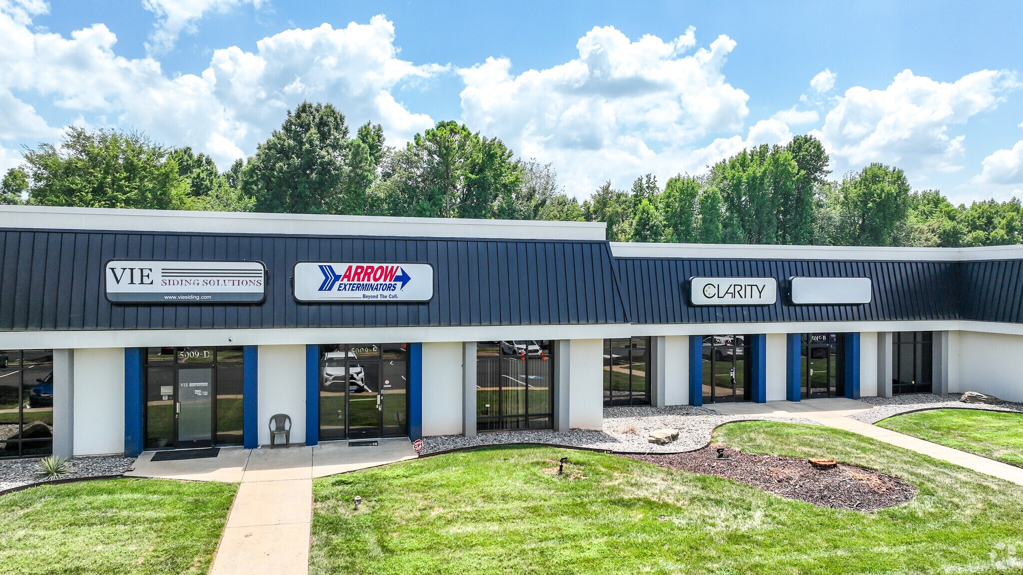 5009-5015 W WT Harris Blvd, Charlotte, NC à louer Photo principale– Image 1 sur 20