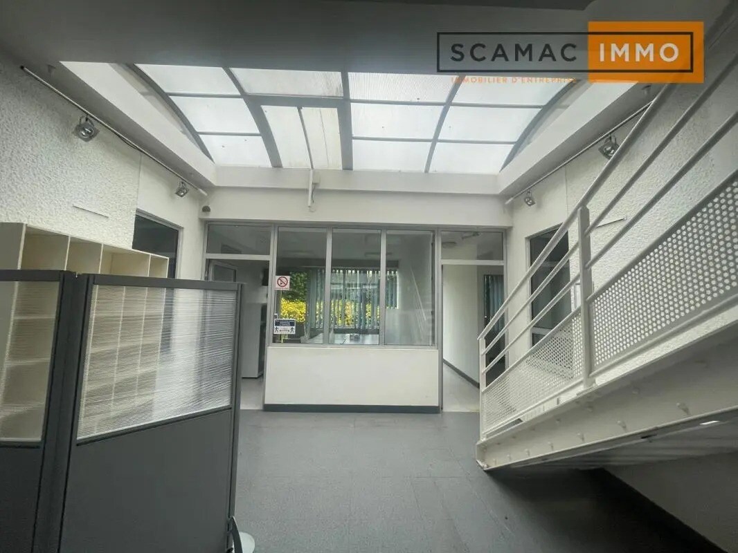 Bureau dans Linas à vendre Photo intérieure– Image 1 sur 4