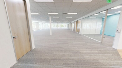 680 N McCarthy Blvd, Milpitas, CA à louer Numérisation 3D Matterport– Image 1 sur 2