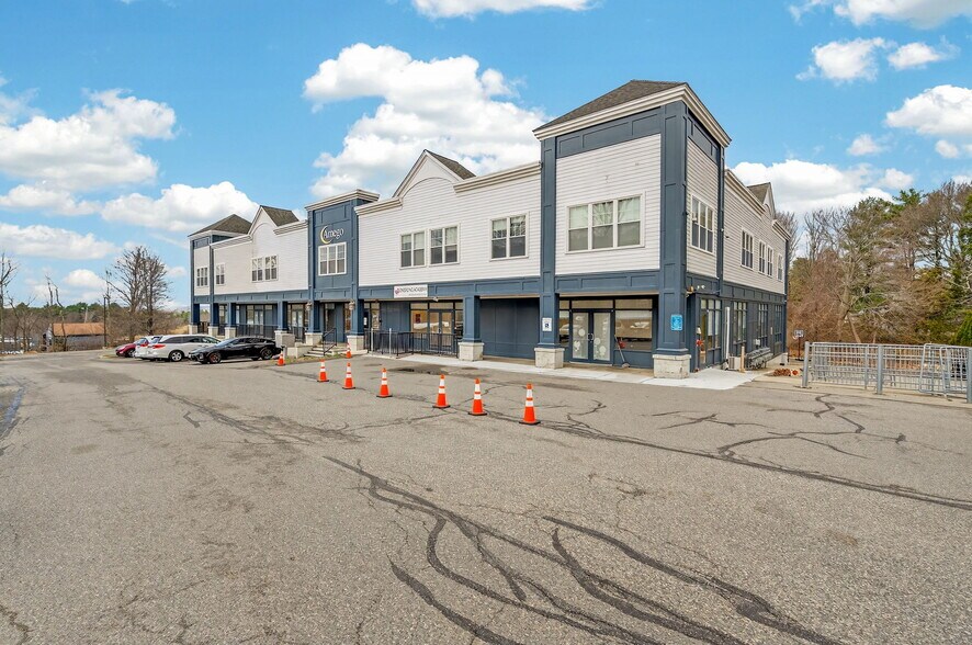 140 N Franklin St, Holbrook, MA à vendre - Photo de l’immeuble – Image 3 sur 16