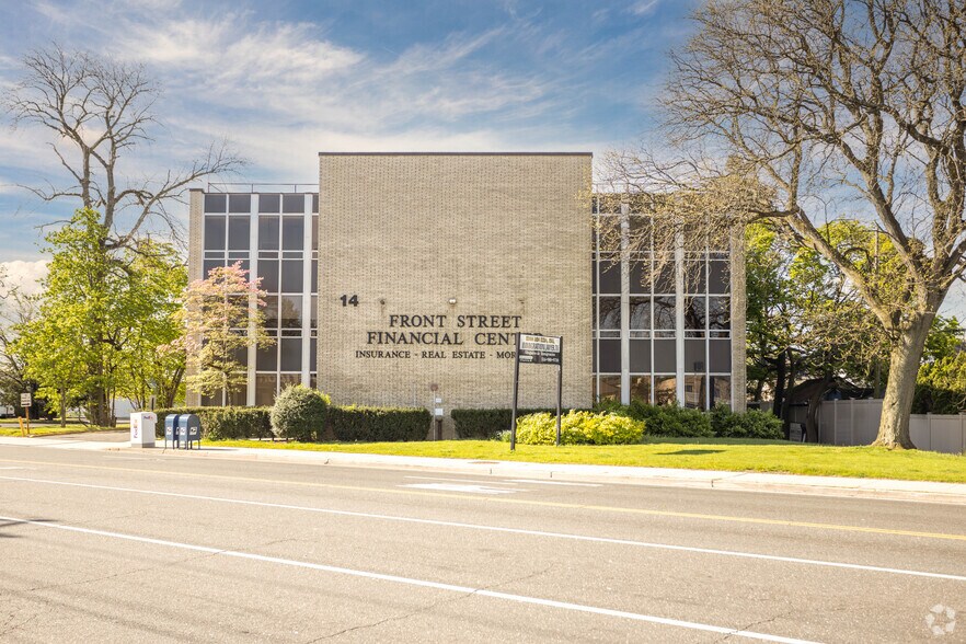 14 Front St, Hempstead, NY à louer - Photo de l’immeuble – Image 3 sur 7