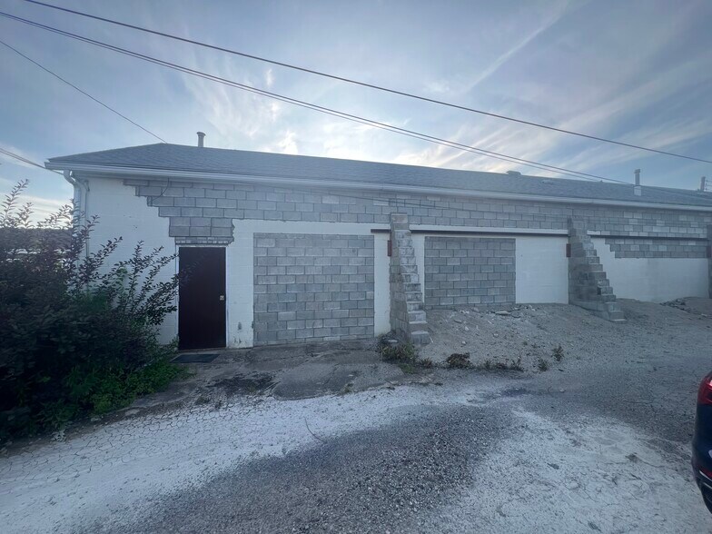 1205 Spring St, Latrobe, PA à louer - Photo de l’immeuble – Image 3 sur 33