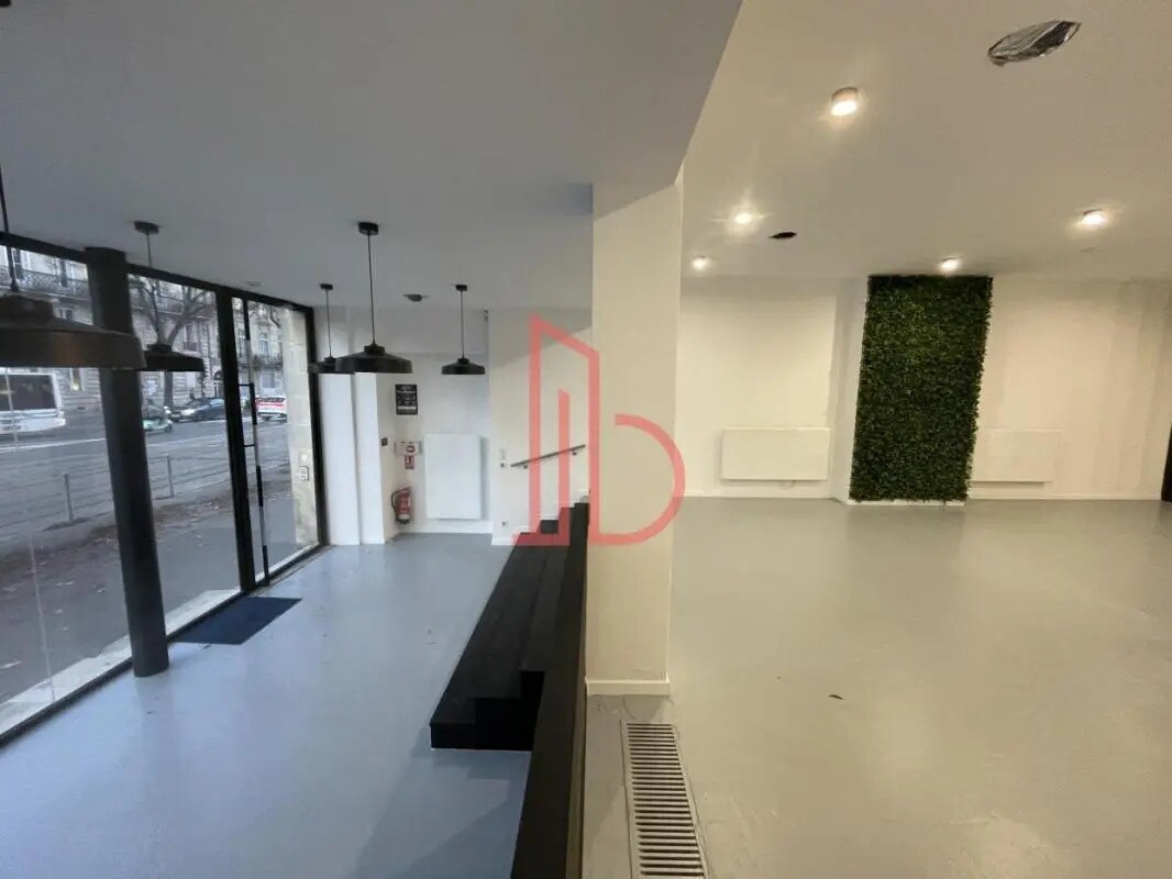 Bureau dans Bordeaux à louer Photo de l’immeuble– Image 1 sur 9