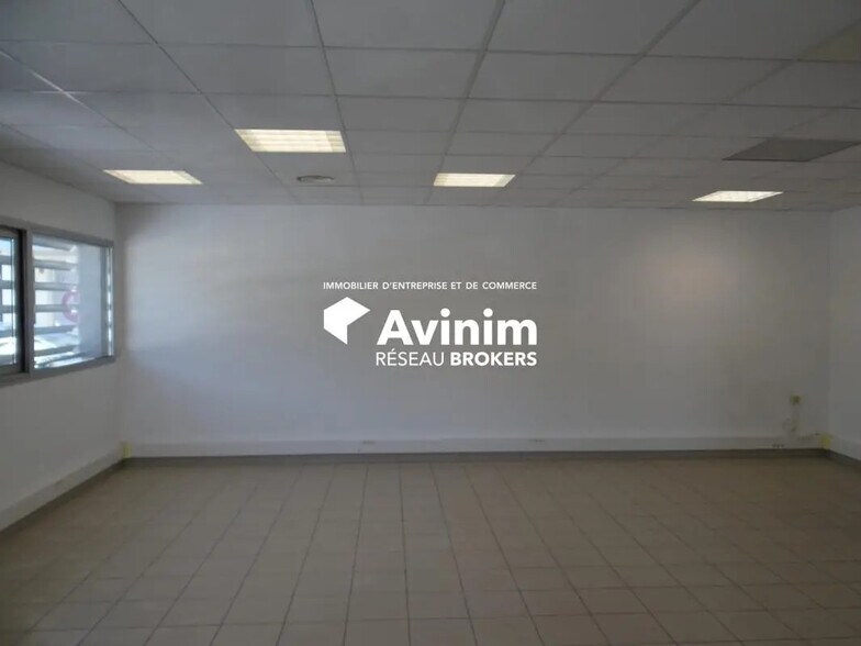 Bureau dans Lunel à louer - Photo intérieure – Image 3 sur 5