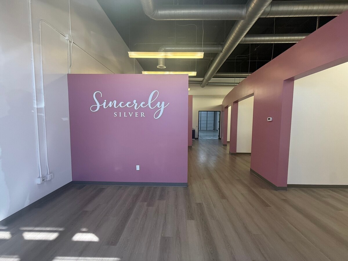 2610 E Mohawk Ln, Phoenix, AZ 85050 - Lot 108 -  - Photo intérieure - Image 1 of 9