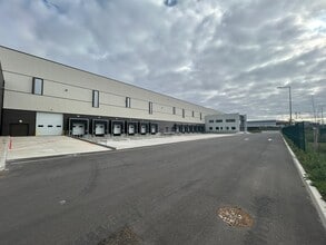 3 Rue De L Europe, 54840 Fontenoy-Sur-Moselle, Fontenoy-sur-Moselle à louer Photo de l’immeuble– Image 1 sur 1