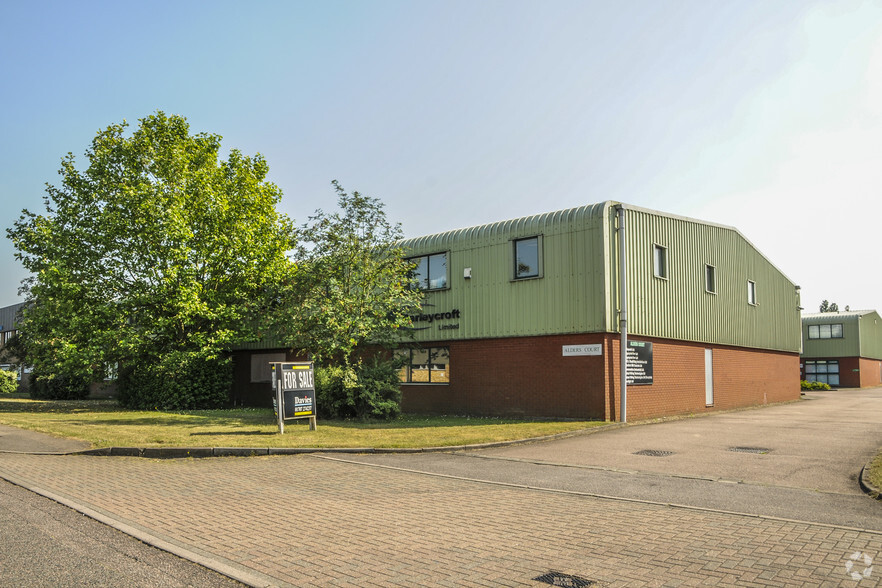 2 Watchmead, Welwyn Garden City à louer - Photo de l’immeuble – Image 1 sur 1