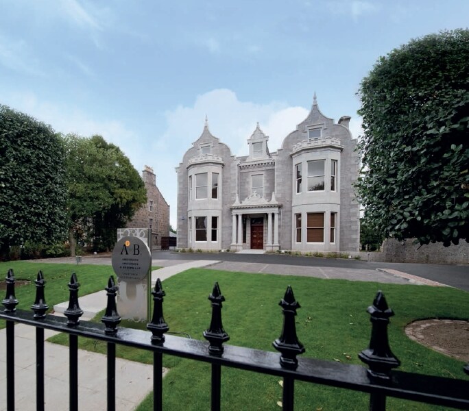 9 Queens Rd, Aberdeen à louer Photo principale– Image 1 sur 5