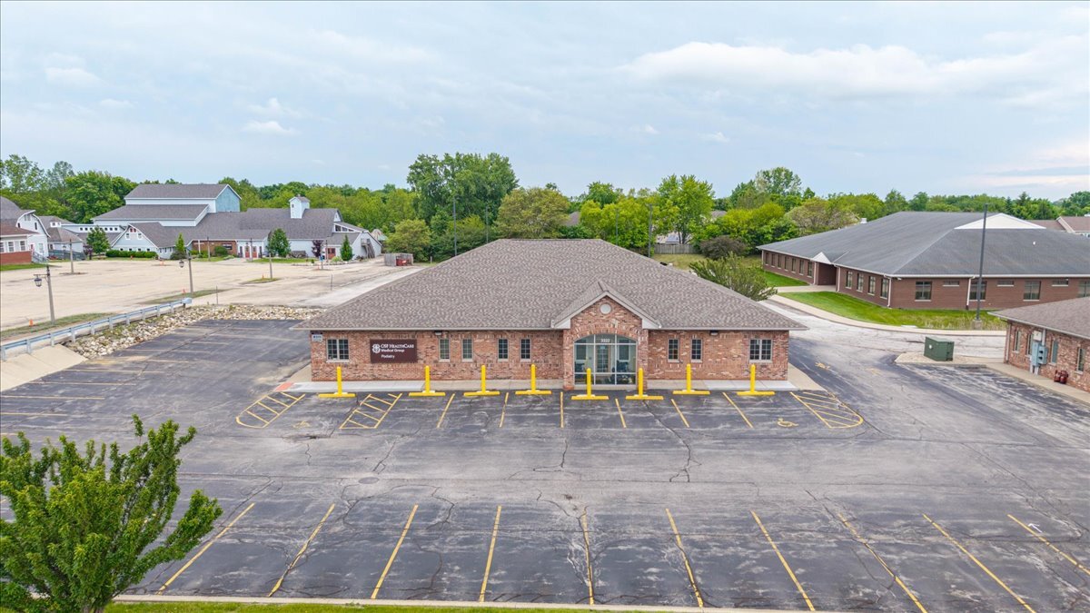 3322 W Willow Knolls Rd, Peoria, IL à vendre Photo de l’immeuble– Image 1 sur 24