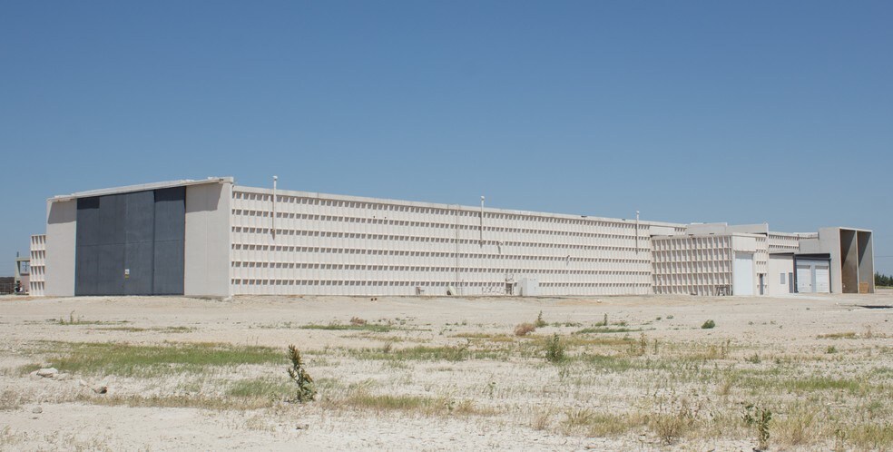 2500 E 9th St, Hays, KS à vendre - Photo de l’immeuble – Image 2 sur 4