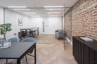 30 Berwick St, Londres à louer Photo intérieure– Image 2 sur 4