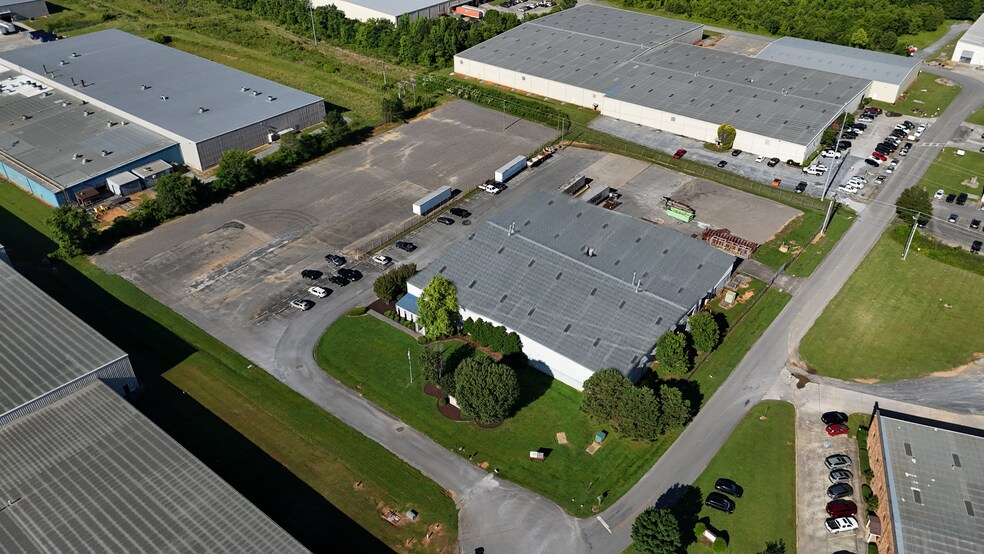 100 Rus Dr, Calhoun, GA à louer - Aérien – Image 3 sur 10