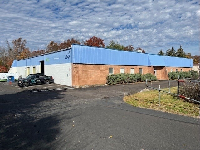 1330 Industry Rd, Hatfield, PA à louer - Photo principale – Image 1 sur 1