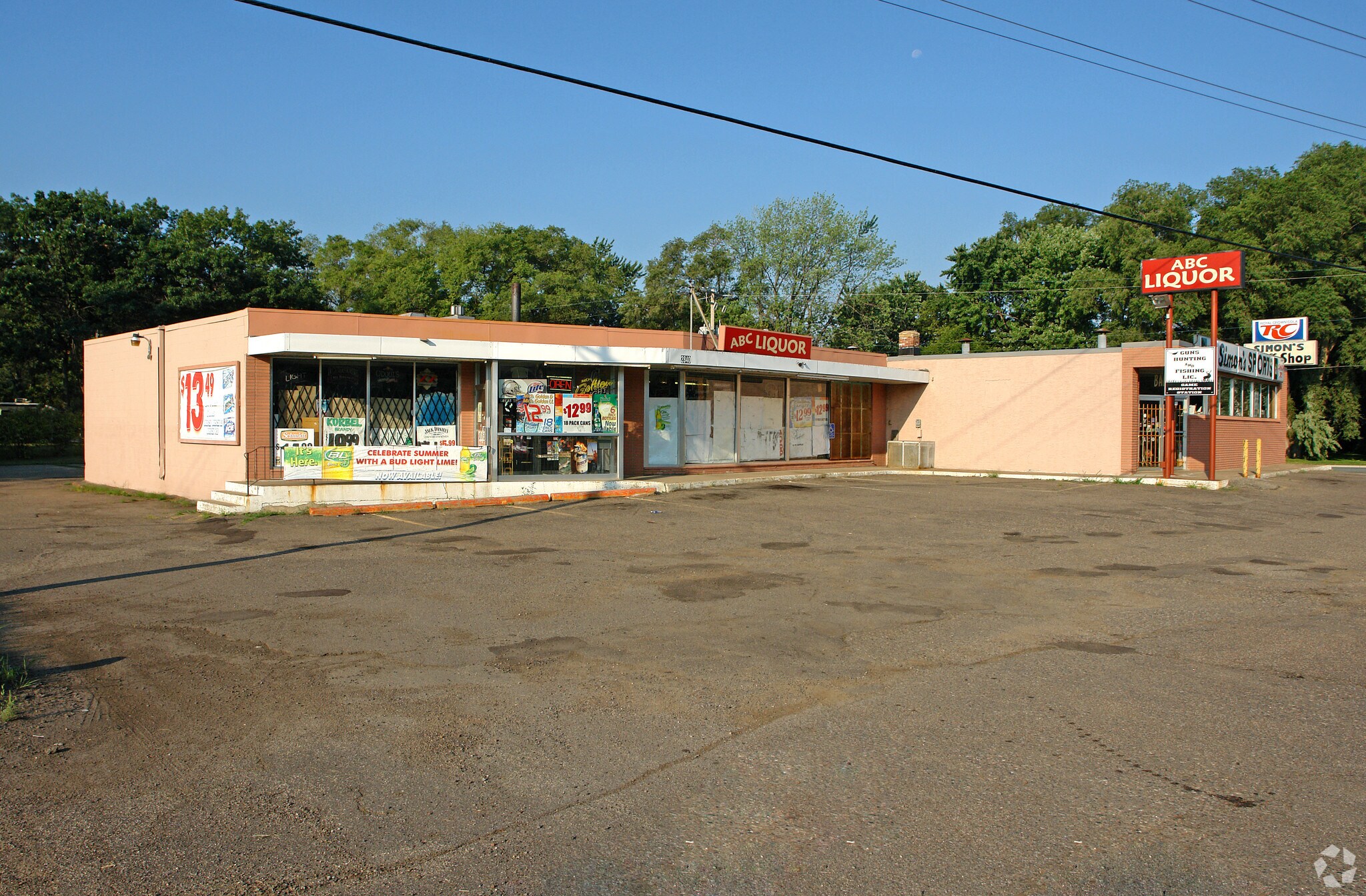 Mounds View Redevelopment 7861 Groveland portefeuille de 2 biens à vendre sur LoopNet.fr Photo principale– Image 1 sur 6