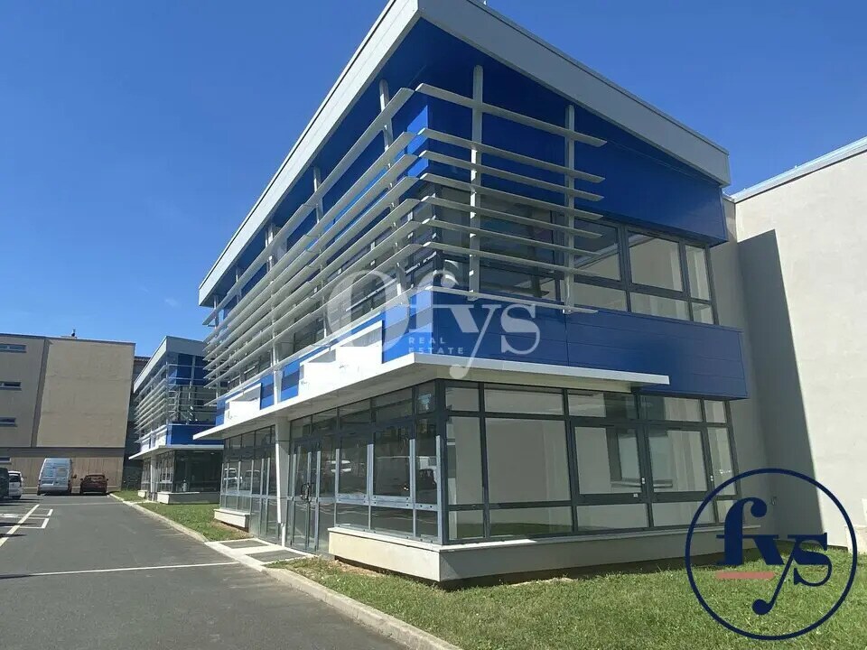 Local d’activités dans Anse à louer Photo de l’immeuble– Image 1 sur 12