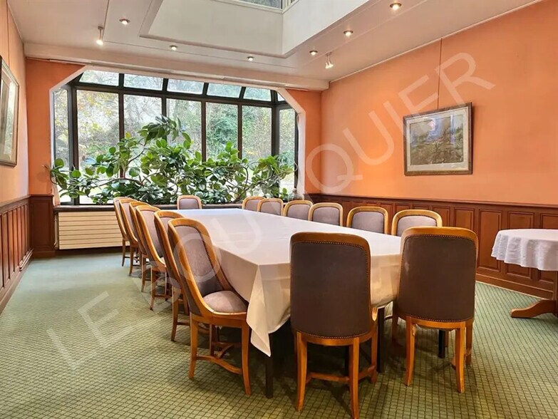 Local commercial dans Gien à vendre - Photo de l’immeuble – Image 2 sur 10