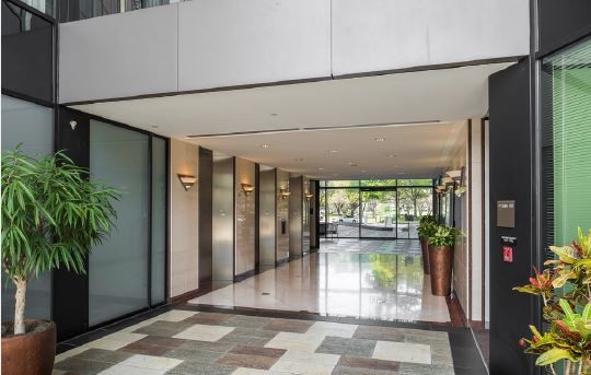 3200 Wilcrest Dr, Houston, TX à vendre - Hall d’entrée – Image 2 sur 7