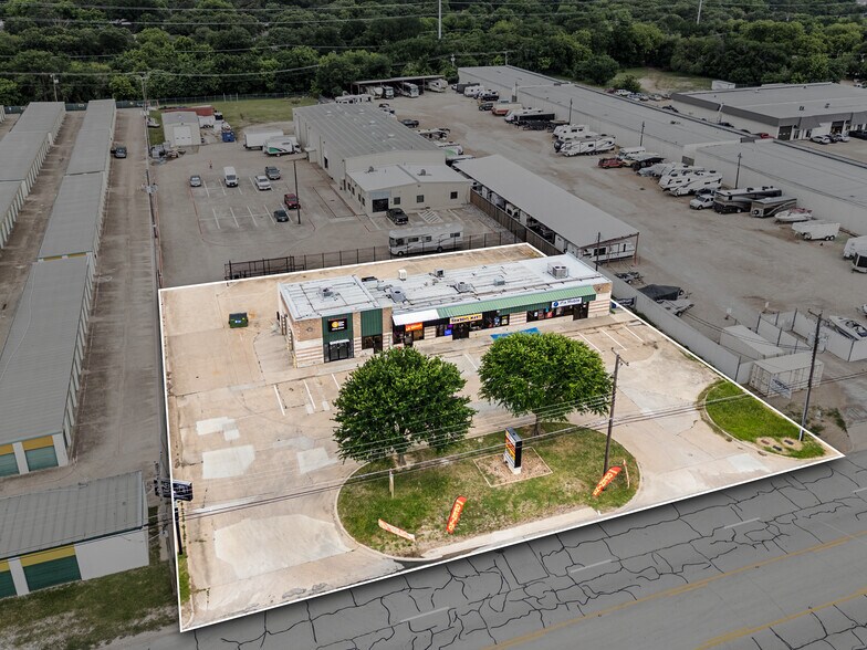 2712-2720 W Division St, Arlington, TX à vendre - Photo de l’immeuble – Image 3 sur 14