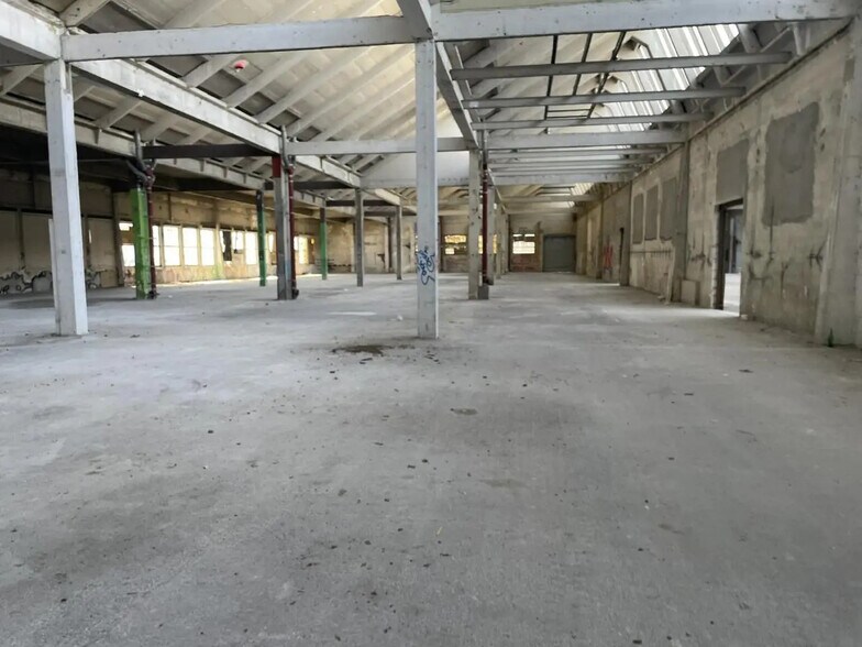 45 Avenue Victor Hugo, Aubervilliers à louer - Photo de l’immeuble – Image 2 sur 8